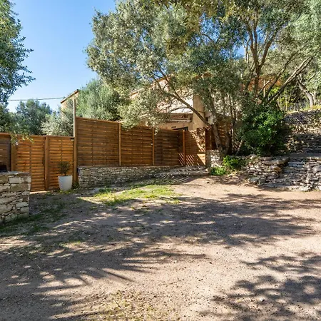 Le Refuge Du Maquis 펜션 *